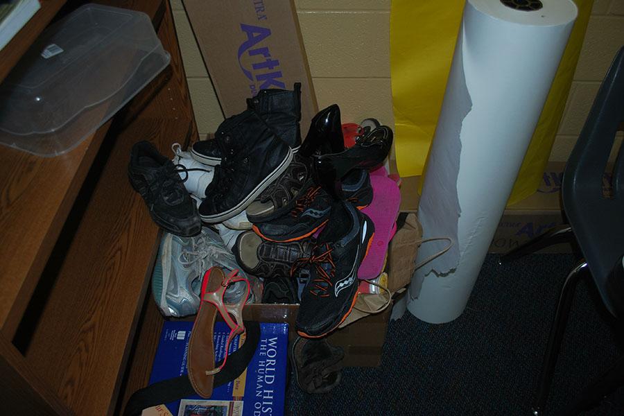 Pile+of+shoes+