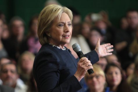 Clinton Diagnosed With Pneumonia